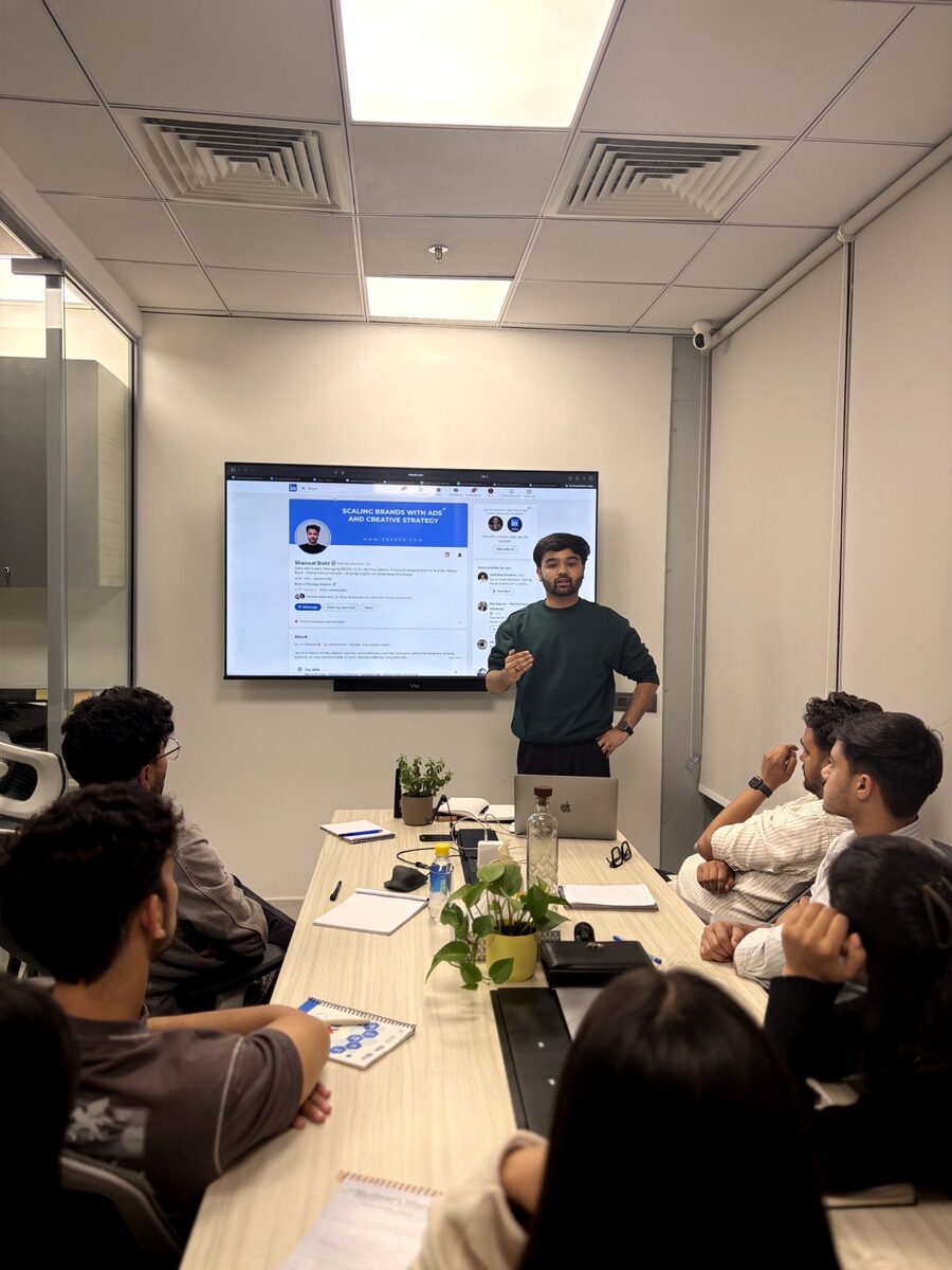 Adshastra in-house team training session — Shaswat Bisht presenting LinkedIn content strategy and types of posts for performance marketing creators